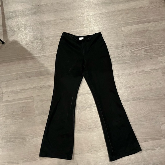 BLACK LOW RISE STRETCHY PANTS - Picture 1 of 9
